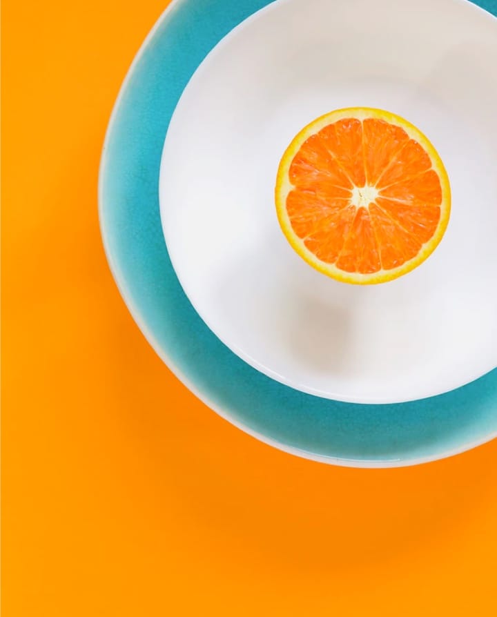 sliced orange on a plate